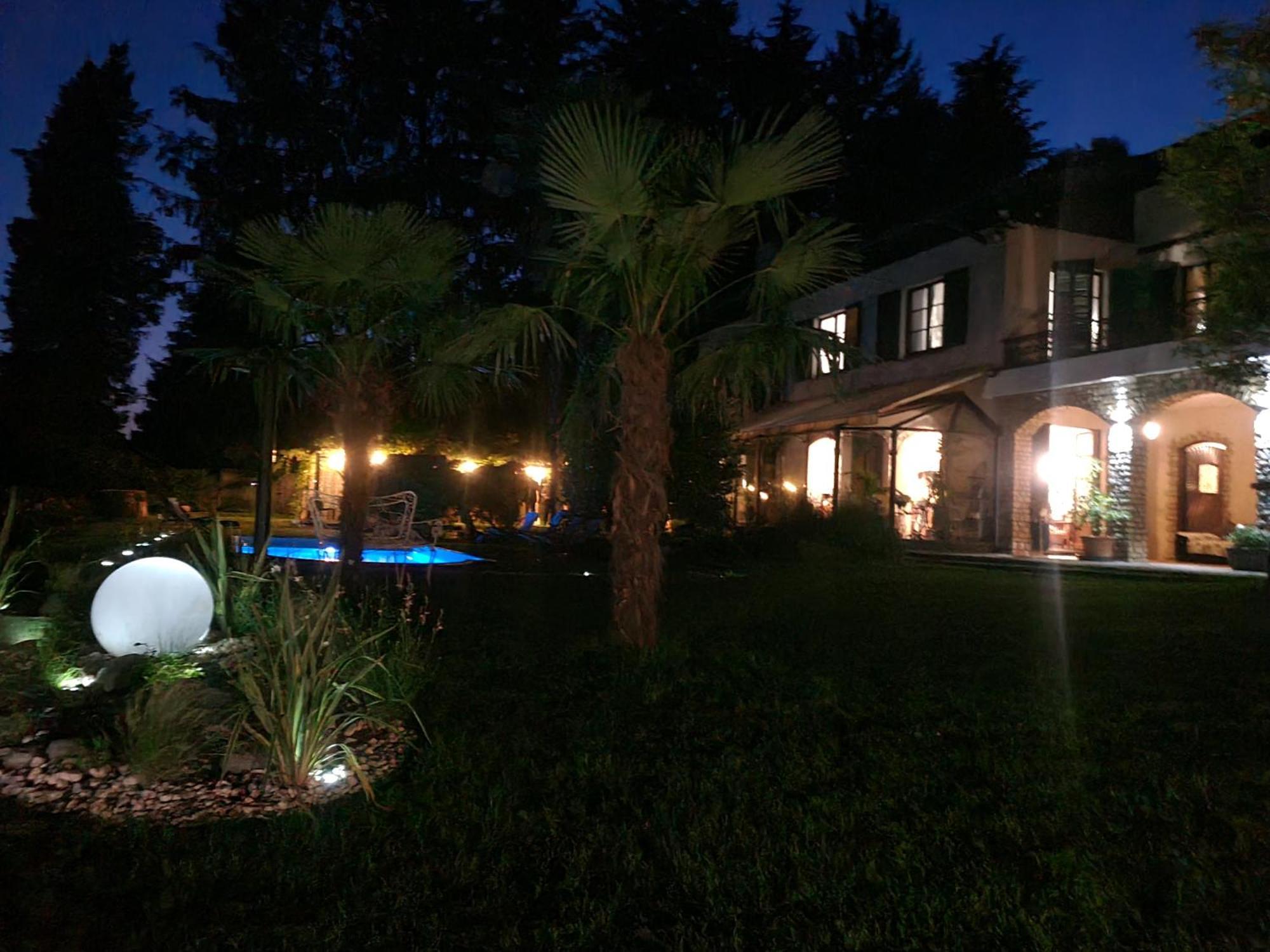 Wonderful Villa Between Como And Milano Sirtori Exterior foto