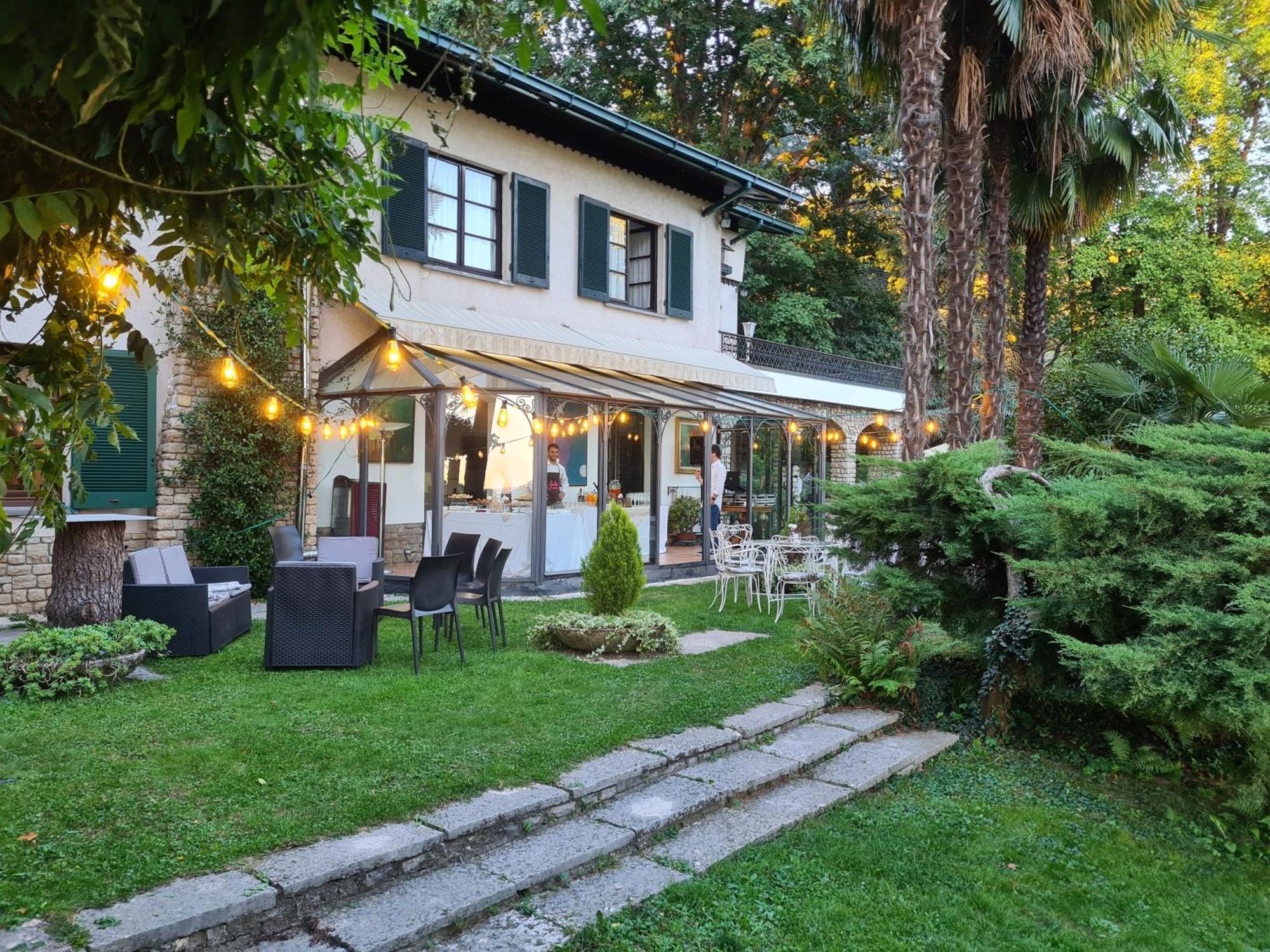 Wonderful Villa Between Como And Milano Sirtori Exterior foto